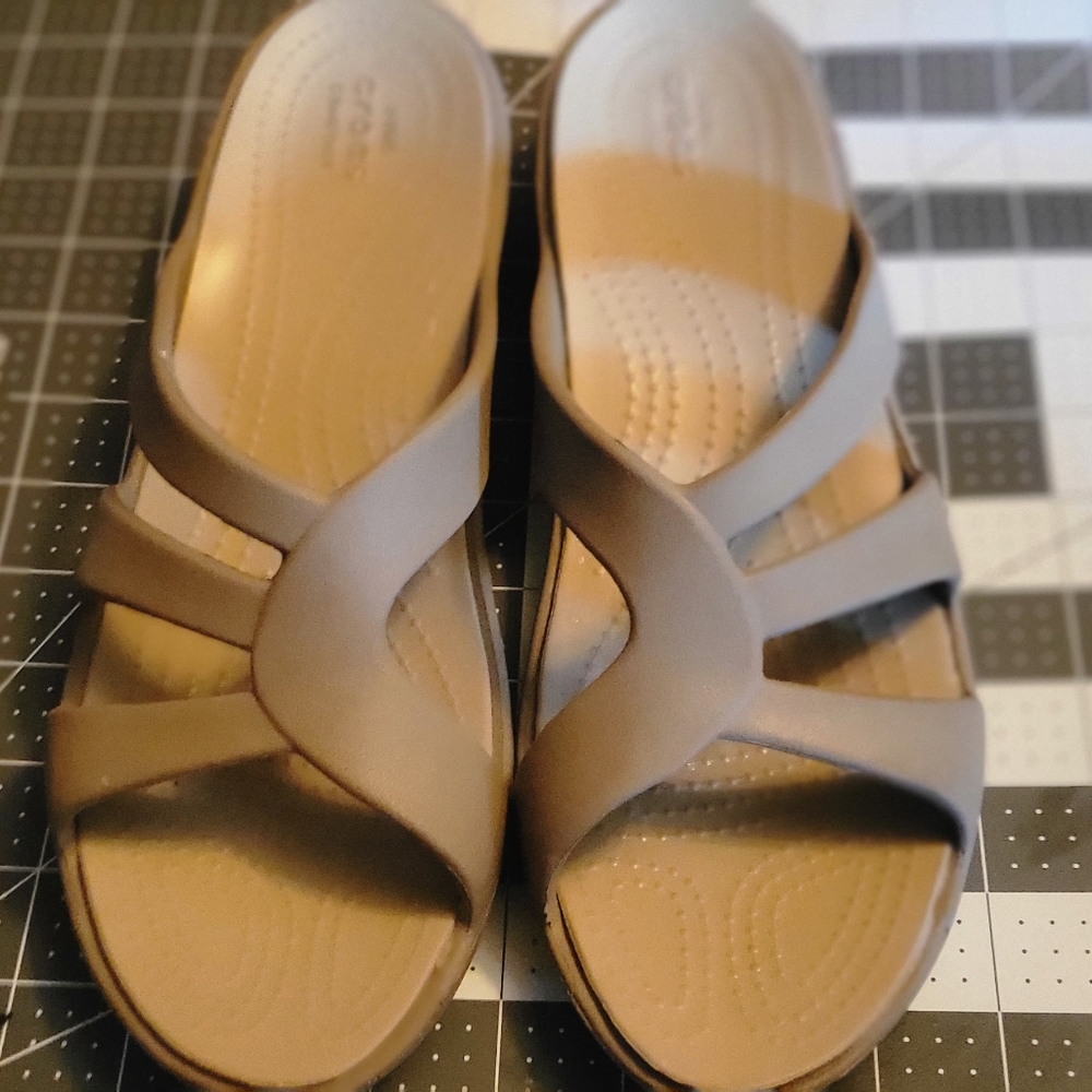 Croc shoes